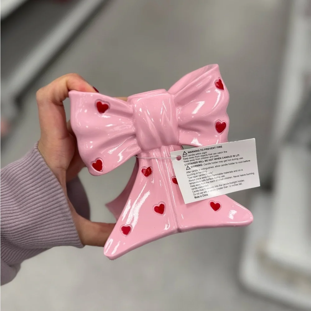 Adorable Pink Bow candle holder with Heart Accents